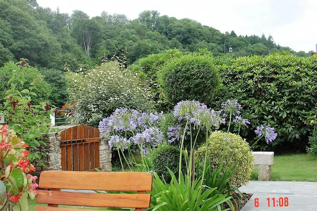 La Sabotiere Holiday home Plumeliau 0*, Plumeliau-Bieuzy